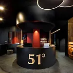 Therme 51° Physio & ホテル ロイカーバード