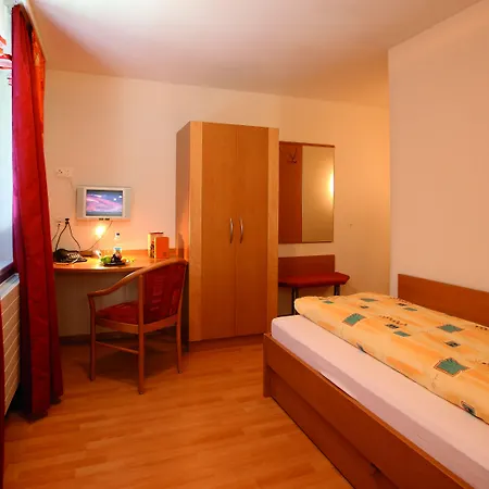 Hotel Therme 51° Physio & 4*