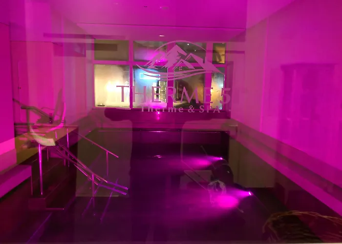 51度温泉理疗酒店&spa 酒店 4*