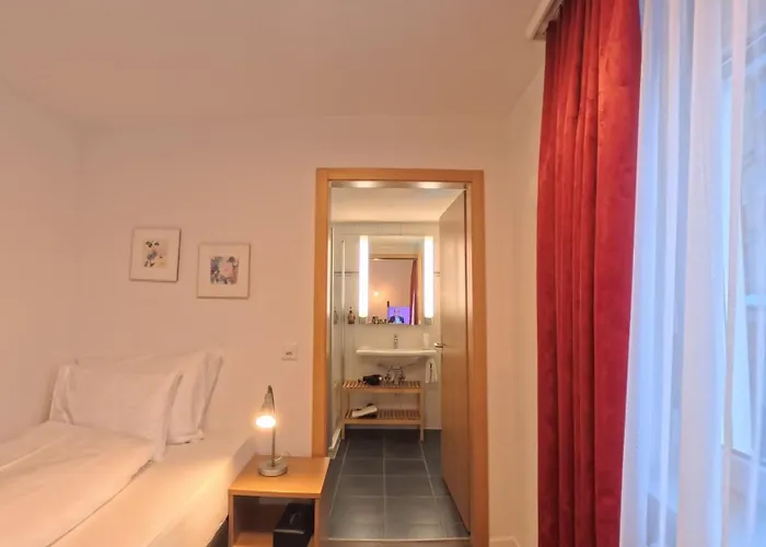 מלון Therme 51° Physio & 4*