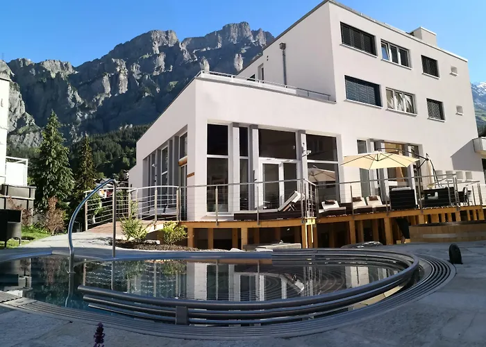 Therme 51° Physio & Hotel